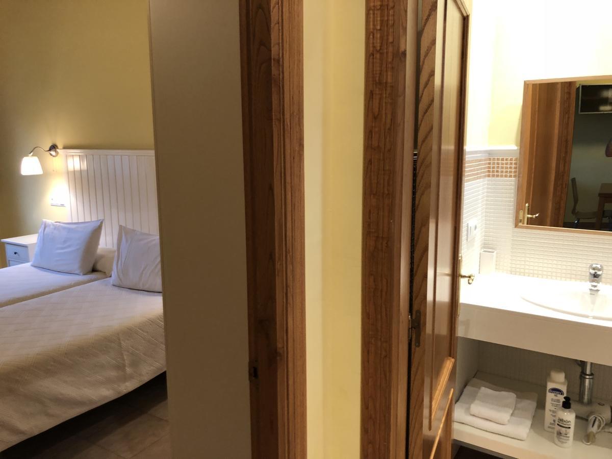 Apartamentos El Guindal تابيا دي كاسارييغو المظهر الخارجي الصورة